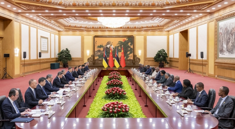习近平同莫桑比克总统查波会谈2